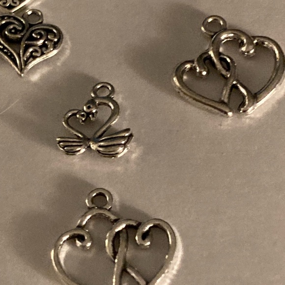 Lot of 11 charms/pendants heart theme - Picture 7 of 8
